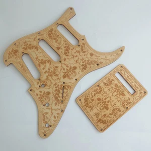 Golpeador de guitarra eléctrica Fender SSS 11 agujeros Strat madera tallada - Imagen 1 de 12