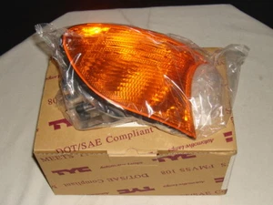 Turn Signal / Parking Light Assembly Fits 01 01 BMW 325Ci 323Ci 18-5914-01 TYC - Picture 1 of 5