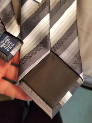 Corbata a rayas grises John Ashford con etiqueta Foto 1 de 4