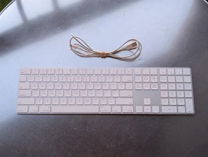 Apple Magic Keyboard with Numeric Keypad (Model A1843) - Wireless - Zdjęcie 1 z 2