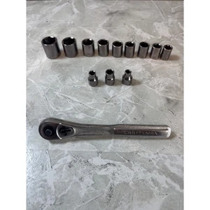 CRAFTSMAN Ratsche 44811 mit 12-teiligem Steckschlüsselsatz SAE metrisch - Bild 1 von 8