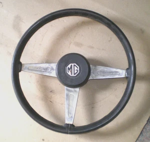 MG  Midget Steering Wheel with Horn Button  '73 - Bild 1 von 3