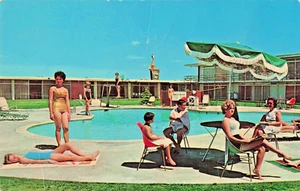 Postkarte CO Pueblo Colorado-Holiday Inn-Bathing Beauties-Vintage 1960er C10 - Bild 1 von 4