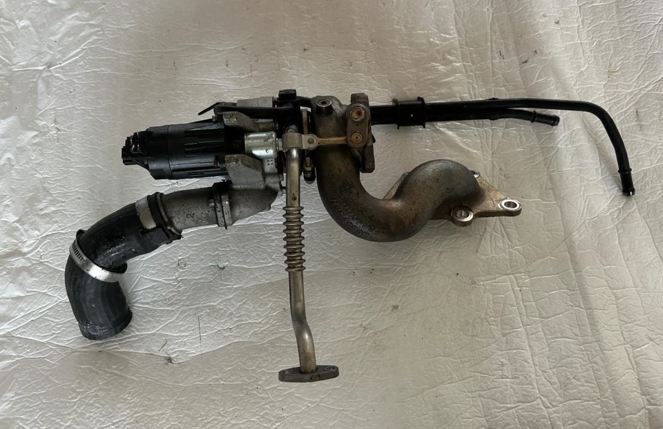 RIGHT TURBO CHARGER KIA STINGER GENESIS G80 V6 3.3L 2018 -2020 OEM # 28231-3L110 - Image 1 of 4