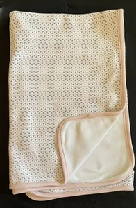 HTF Tea Collection White Pink Gray Print Baby Girl Blanket Cotton Receiving 28" - Imagen 1 de 4