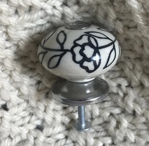 French White Black Floral Ceramic Drawer Pull Cabinet Knob Circle 1.5” Porcelain Cover