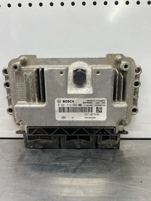 ECU Centralina Motore  0261S12022 237105748R RENAULT SMART FORTWO 1.0 VERGINE - Immagine 1 di 3