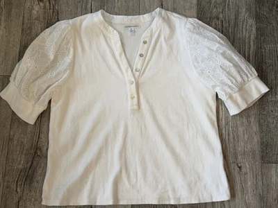 Nuevo top blanco para mujer sin etiquetas, John Paul Richard, cuello con botones en V, encaje manga corta Foto 1 de 4