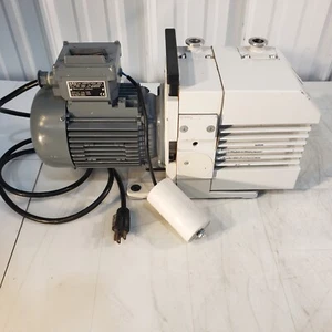 Leybold Trivac D4B Vacuum Pump Pulls 20 mTorr, KF16 Inlet/Exhaust, 240 V - Picture 1 of 9