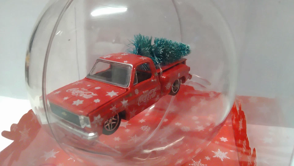 Esclusivo ornamento Coca Cola M2 1974 Chevy Stepside Truck (cartone) - Immagine 1 di 3