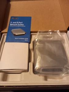 Belkin 5 port Network Switch. Model no. FSD5131-5 boxed - Zdjęcie 1 z 1