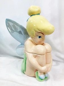Disney Direct Peter Pan 12" Tinkerbell sitzend schmollend Keksdose sitzend LESEN - Bild 1 von 7