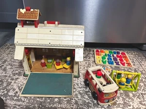 Vtg. Fisher Price Lttle People School House Vintage 1971 Bus Desk Swing Letters - Picture 1 of 24