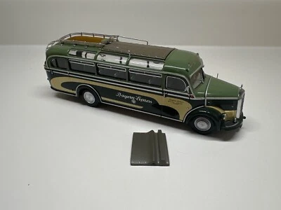 MERCEDES-BENZ O3500 BUS `BAYERN-EXPRESS` 1:43 MINI CHAMPS - Image 1 of 4