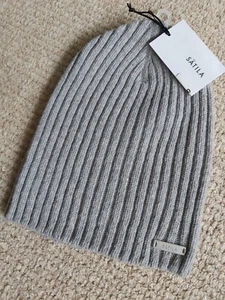 Adult SATILA of SWEDEN 80% Wool Rib LIGHT GREY Skull BEANIE Hat Toque UNISEX Tag - Picture 1 of 6