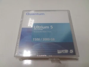 Quantum Ultrium 5 LTO-5 1500 / 3000 GB Tape MR-L5MQN Data Cartridge - Picture 1 of 4