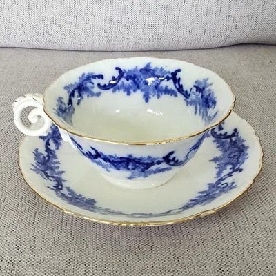 JUEGO DE TAZA DE TÉ Y PLATILLO AZUL FLUJO ANTIGUO MUY RARO CALDERO INGLATERRA VINTAGE Foto 1 de 4