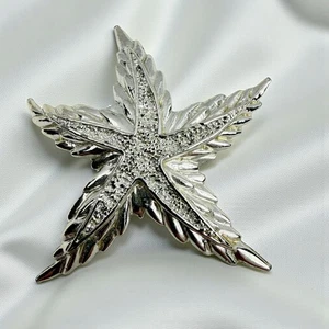 Vintage Silver Tone Starfish Brooch Pin Textured & Polished Finish Coastal Ocean - Picture 1 of 6