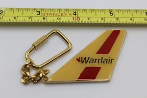 Wardair Canada Airlines Airplane Yellow Keychain - Bild 1 von 2