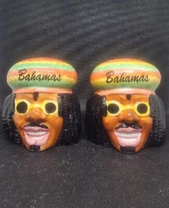 Salero y pimentero rastafari pintado a mano recuerdo Freeport, Bahamas - Imagen 1 de 8
