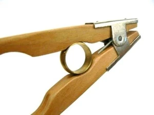 Anello Porta Utensile Morsetto a Mano Manico per Macinare Legno Creazione Gioielli Strumento a Mano - Foto 1 di 8