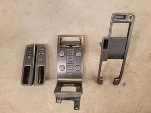 Volvo C30 Face Lift R Design console centrali / maniglie porte - Foto 1 di 6