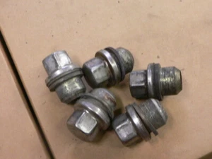 94 1994 Land Rover Discovery 1 Set of 5 Used Lug Nuts  - Foto 1 di 1