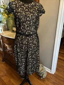Talbots Flügelärmel schwarz Spitze Überzug Cocktailkleid Damengröße 10 wunderschön - Bild 1 von 7