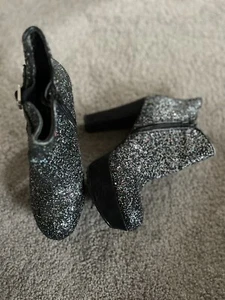 G by Guess Black & Glitter Platform Ankle Boots Size 5.5 US 8 Worn Once 70’s - Picture 1 of 10