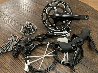 Shimano 105 R7020 Hydraulic Disc Brake Groupset 2x11s 170mm 50/34t - Image 1 of 4