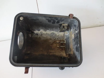 Kawasaki Teryx 750 2011 usado OEM caja de respiración de aire - pestañas rotas Foto 1 de 4