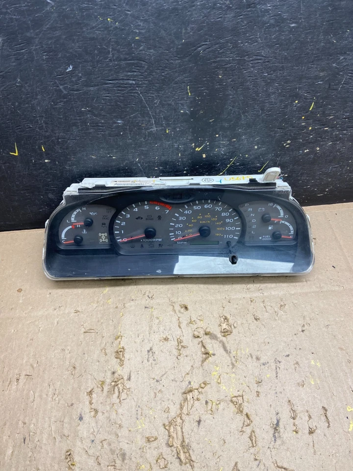 Комплект датчиков спидометра Toyota Sequoia 2001–2004 годов выпуска U5675 DG - Изображение 1 из 4