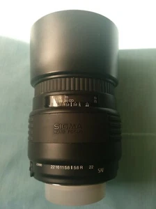 Sigma UC 70-210 F4 - 5.6 Multi Coated Sigma Mount - Picture 1 of 7