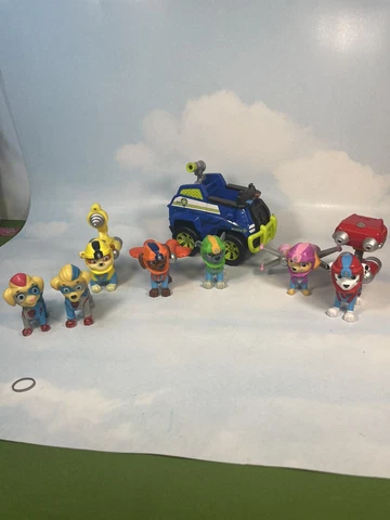 Paw Patrol Toy Lot =1 Car + 5 Gadget Pups + 2 Super Pups Cover