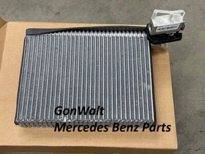 Mercedes Benz Genuine GLE550e GLE43 AMG GLE400 16-19 Evaporator Core 1668300058 - Image 1 of 4