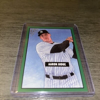 2017 Topps Gallery Aaron Judge Heritage RC  Green /250 🔥🔥 - Image 1 of 4
