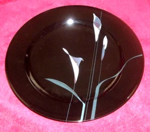🎇MIKASA Galleria Opus Black Calla Lily 13" Round Serving Platter, FK701 - Picture 1 of 3