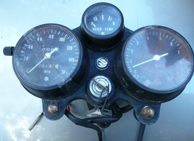 Cuadro de instrumentos Suzuki GT 750 GT750 incluye interruptor de encendido con llave Foto 1 de 4