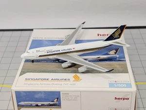 SINGAPORE AIRLINES Boeing 747-400 Aircraft Model 1:500 Scale Herpa 9V-SPD - Picture 1 of 6