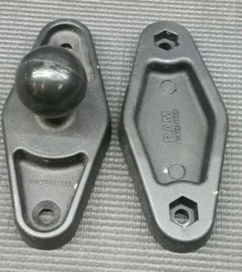 RAM Square Post Clamp Base for Posts up to 3 7/8" Wide - 1.5" Ball Mount - Afbeelding 1 van 3