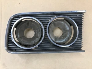 1965 Chrysler Newport LH Headlight Chrome Grill Bezel Surround Corner 2524083 - Bild 1 von 3