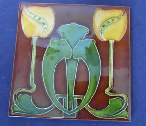 Art Nouveau , with a strong Gothic take, from Pilkingtons c 1903 - Picture 1 of 6
