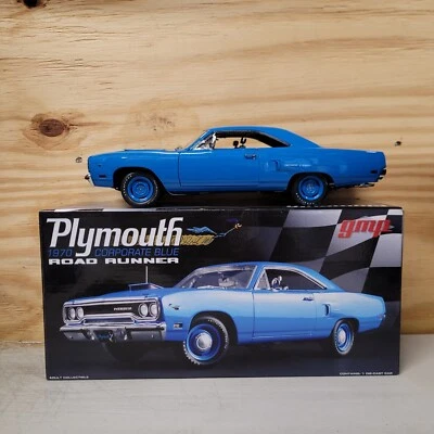 ROAD RUNNER CORPORATE / PETTY BLUE BEEP 426 HEMI 1970 PLYMOUTH GMP 1/18 #18801 - Image 1 of 4