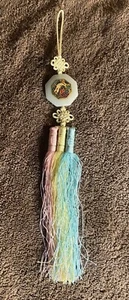 Colorful Pastel Chinese Knot Fung Shui Plastic Medal With Cranes 13” Hanging - Picture 1 of 6
