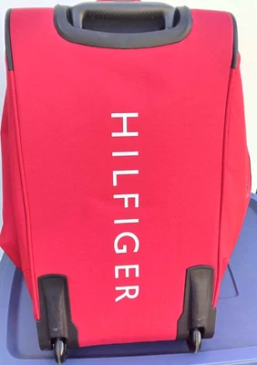 Bolso de Lona Hilfiger Rojo con Ruedas y Asa Foto 1 de 4