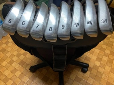Semi-One Length Irons #5-9,Pw,Aw,Sw(8Clubs)/FD 5--I/Flex:Regular/ Iron set - Image 1 of 4