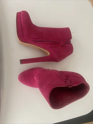 Tacones Alexander McQueen rosa Saude talla 35 Foto 1 de 4