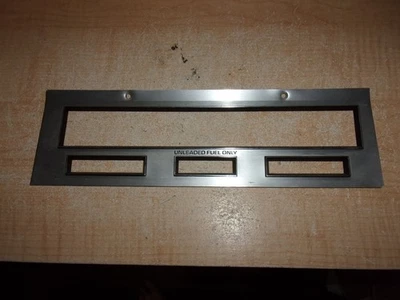 1977-1985 Oldsmobile Delta 88 98 medidor de velocidade cluster face moldura acabamento - Imagem 1 de 2