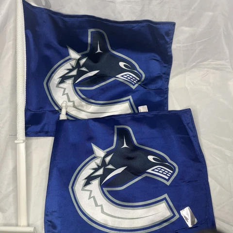 (2) NHL Car flags Vancouver Canucks Cover