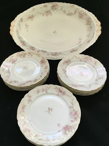 ANTIKE HAVILAND LIMOGES PLATTE UND 12 TELLER 6" - FRANKREICH - ROSA ROSE SPRAYS - Bild 1 von 8